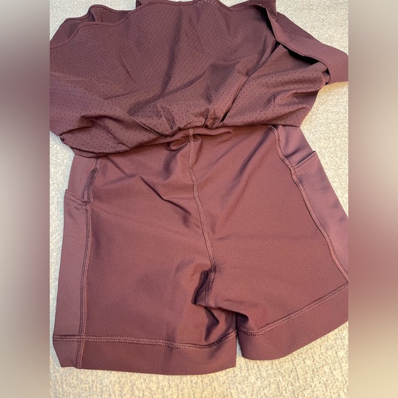 Lululemon Athletica Perforated Narrow
Waistband Tennis Skirt - Picture 11 of 16